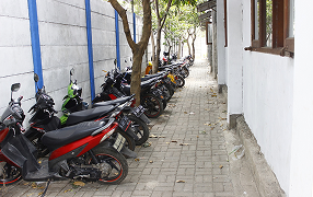 Gedung Parkir Sepeda Motor